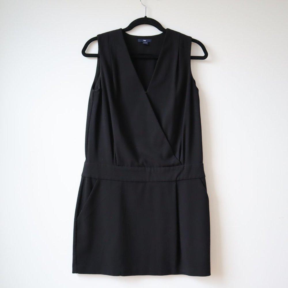 The Gap Little Black Dress Size 2